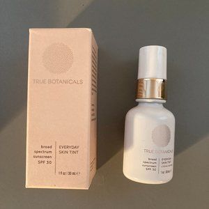 True Botanicals Everyday Skin Tint Color 05 - New in Box